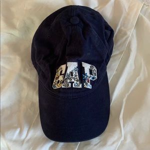 Gap women’s baseball cap navy
